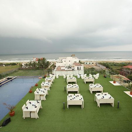 The Bentley Seaside Boutique Hotel Chennai Bagian luar foto